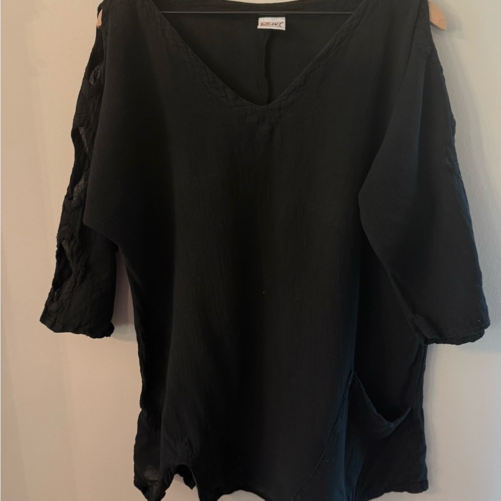 Oh My Gauze! Blouse Top Black Cotton Open Cold Shoulder Lagenlook Size 1